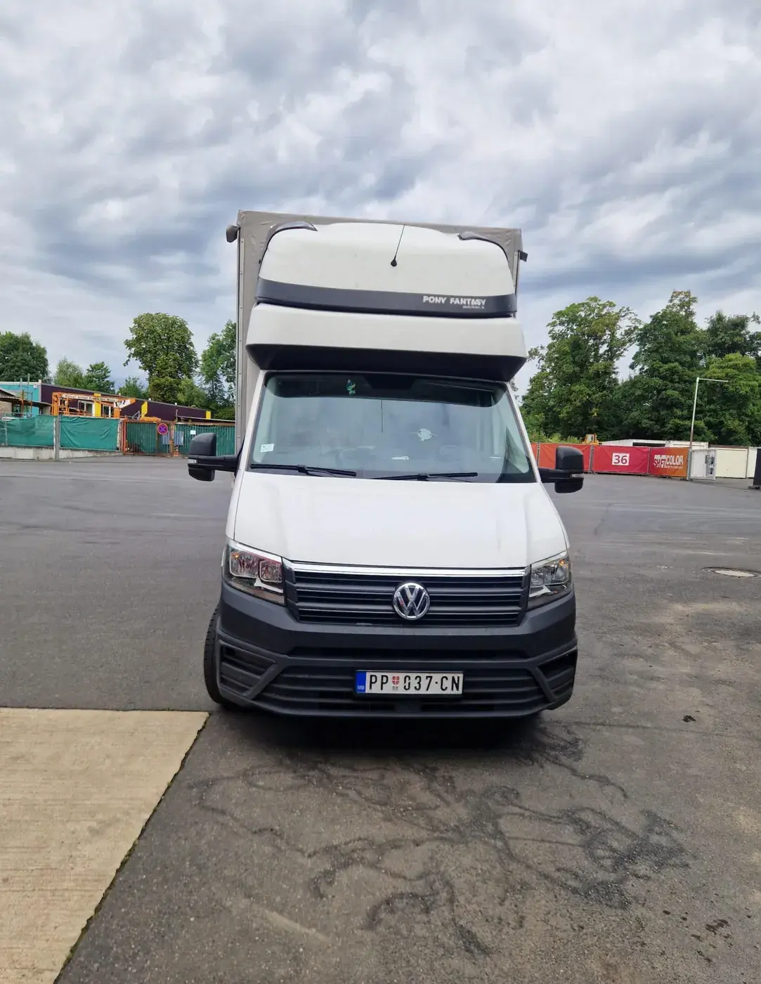 Naš kombi sa sandukom — spreman za selidbu